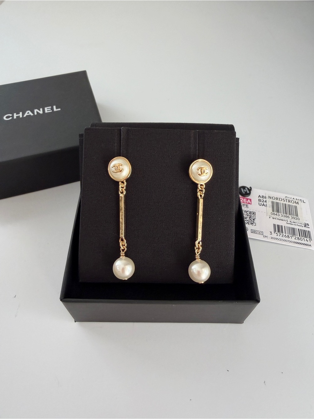 CHANEL 26A CC Pearl Drop Dangle Earrings